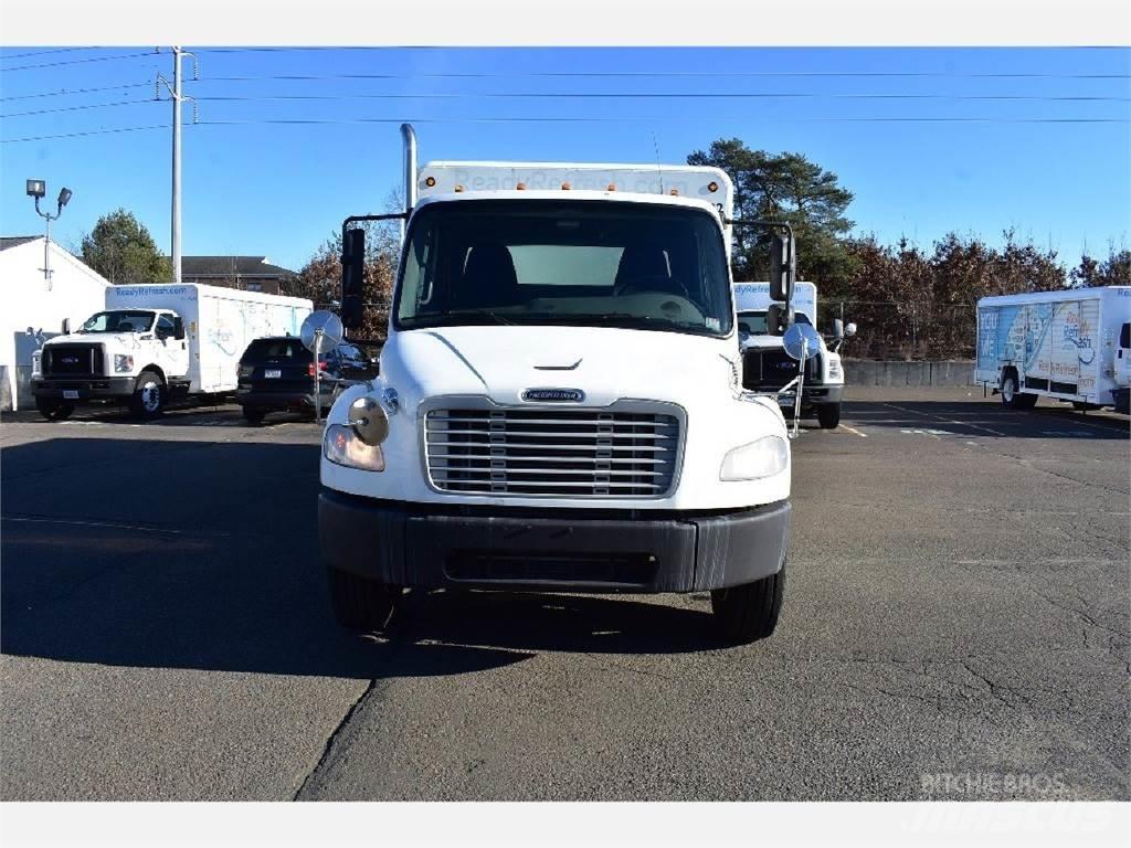 Freightliner M2 Lastbilar för dryckesleveranser