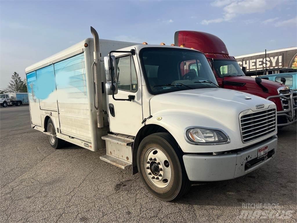 Freightliner M2 Lastbilar för dryckesleveranser
