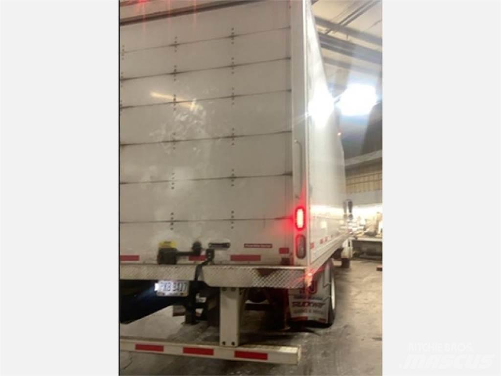 Freightliner M2 Skåpbilar