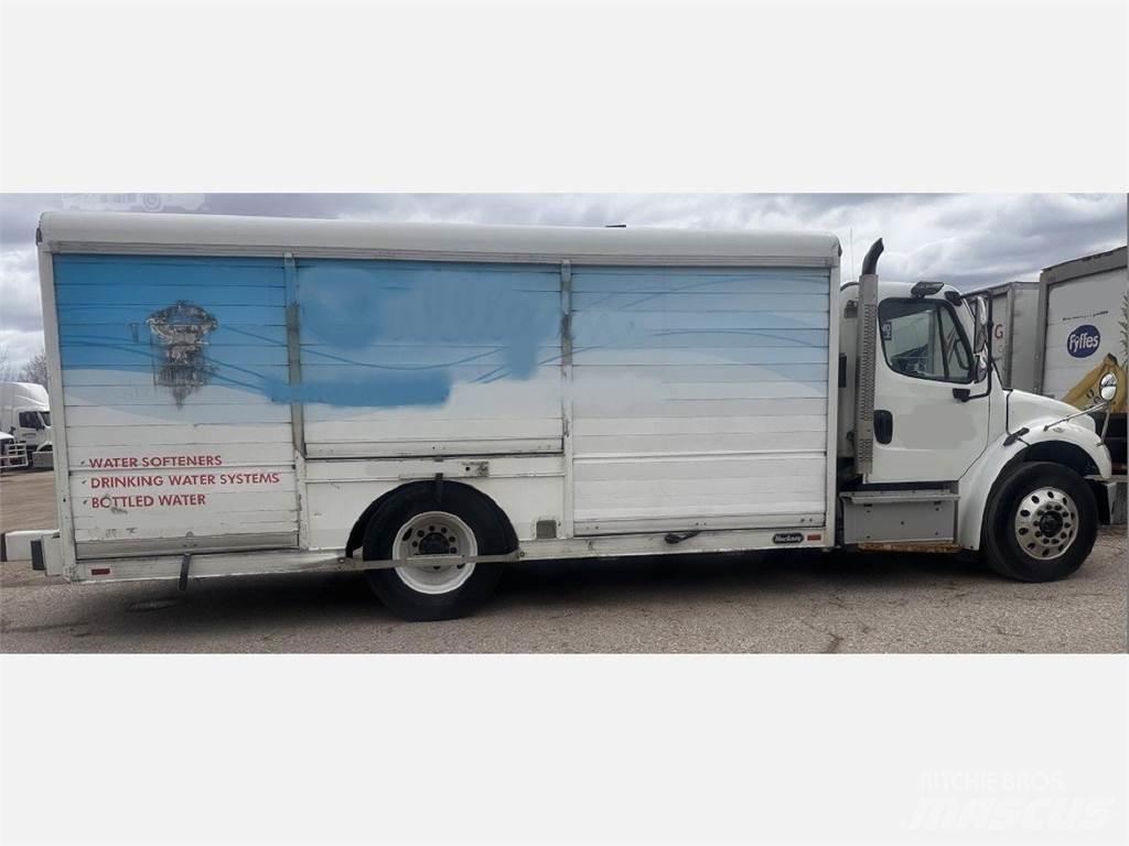 Freightliner M2 Lastbilar för dryckesleveranser
