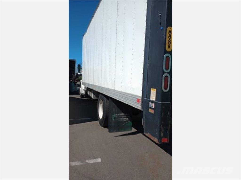 Freightliner M2 Skåpbilar