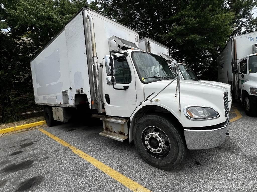 Freightliner M2-106 Skåpbilar