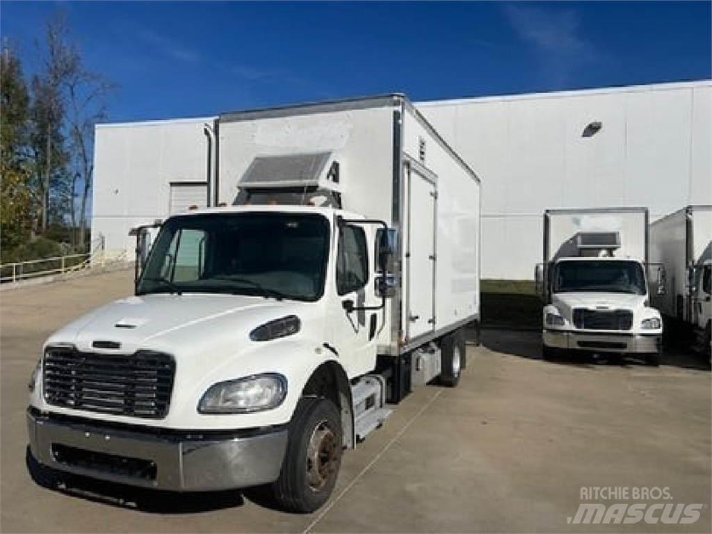 Freightliner M2-106 Skåpbilar
