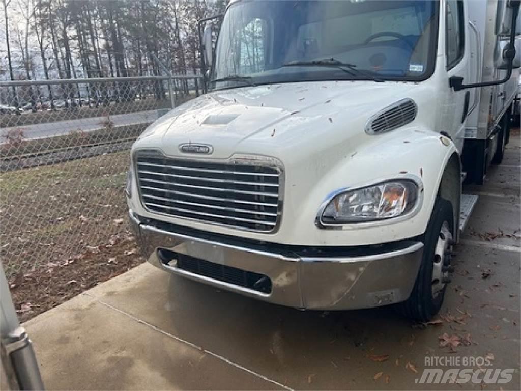 Freightliner M2-106 Skåpbilar