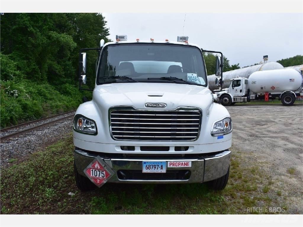Freightliner M2-106 Övriga bilar
