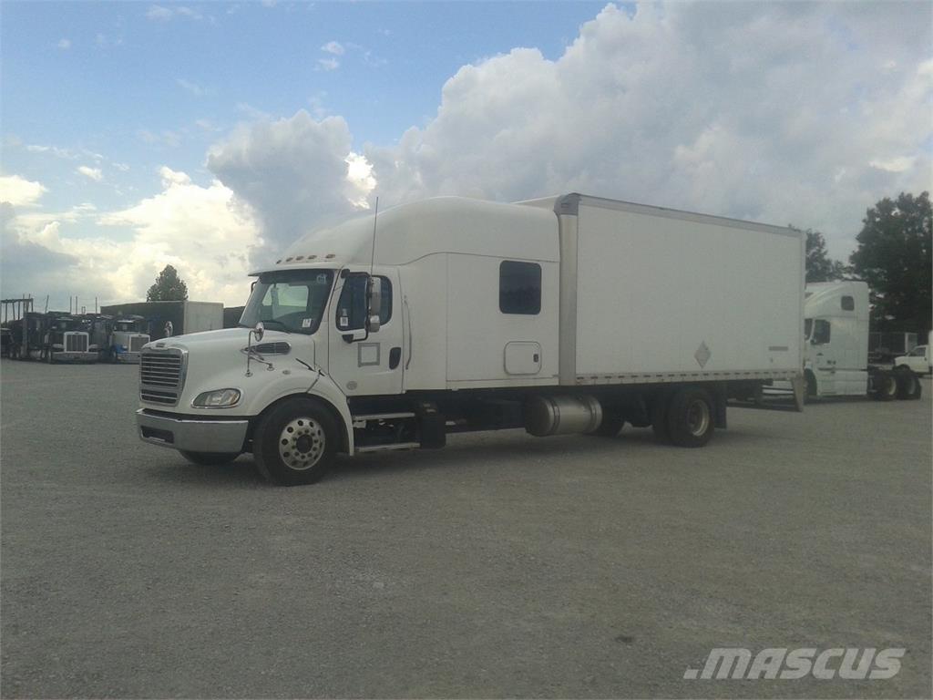 Freightliner M2-112 Skåpbilar