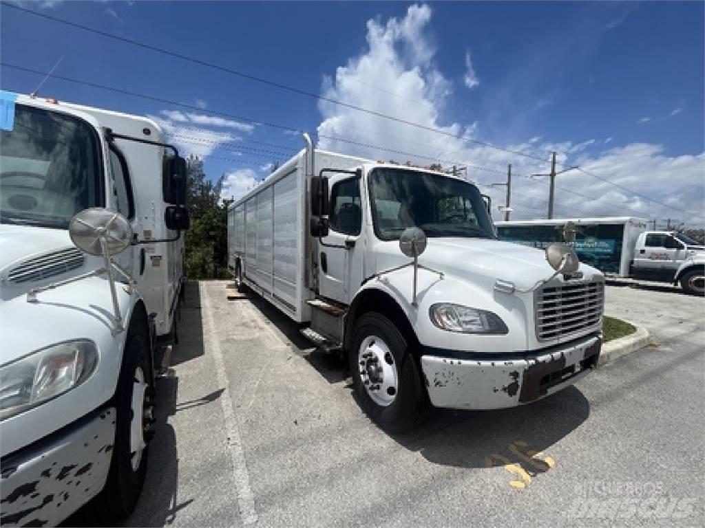 Freightliner M2106 Lastbilar för dryckesleveranser