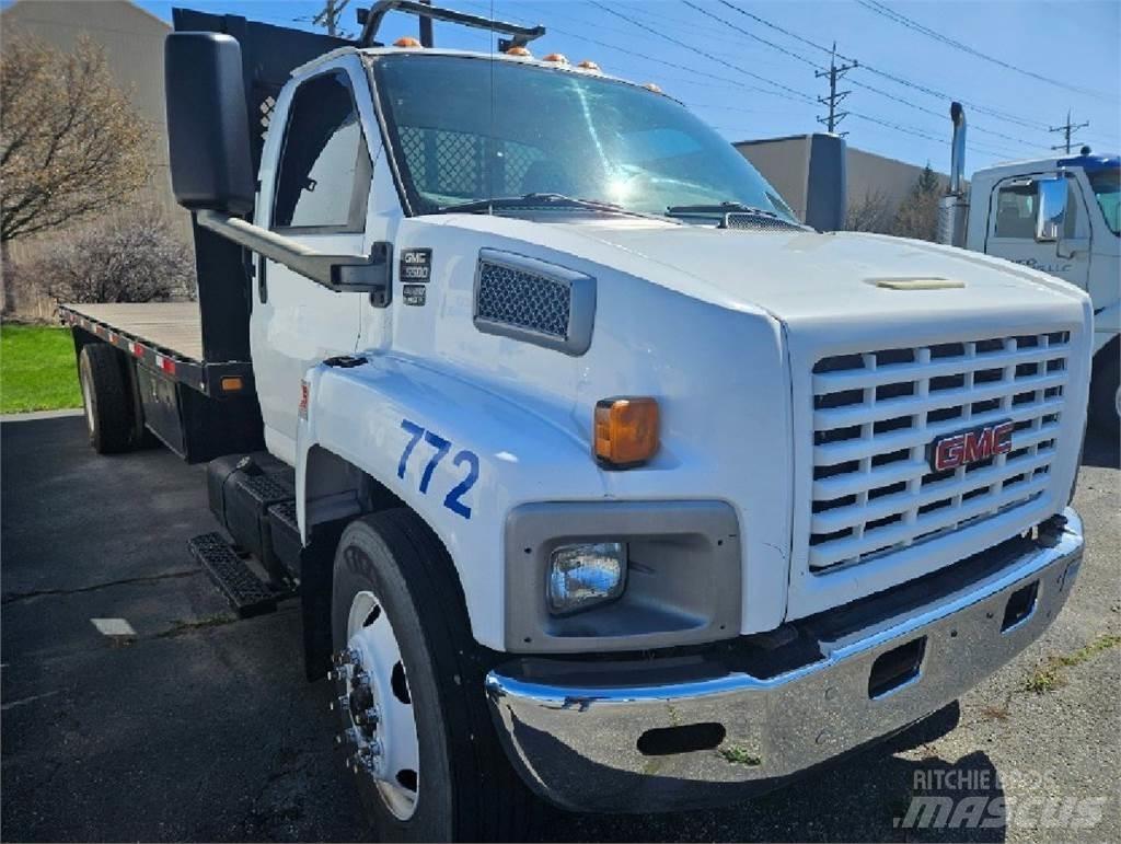 GMC C6500 Flakbilar