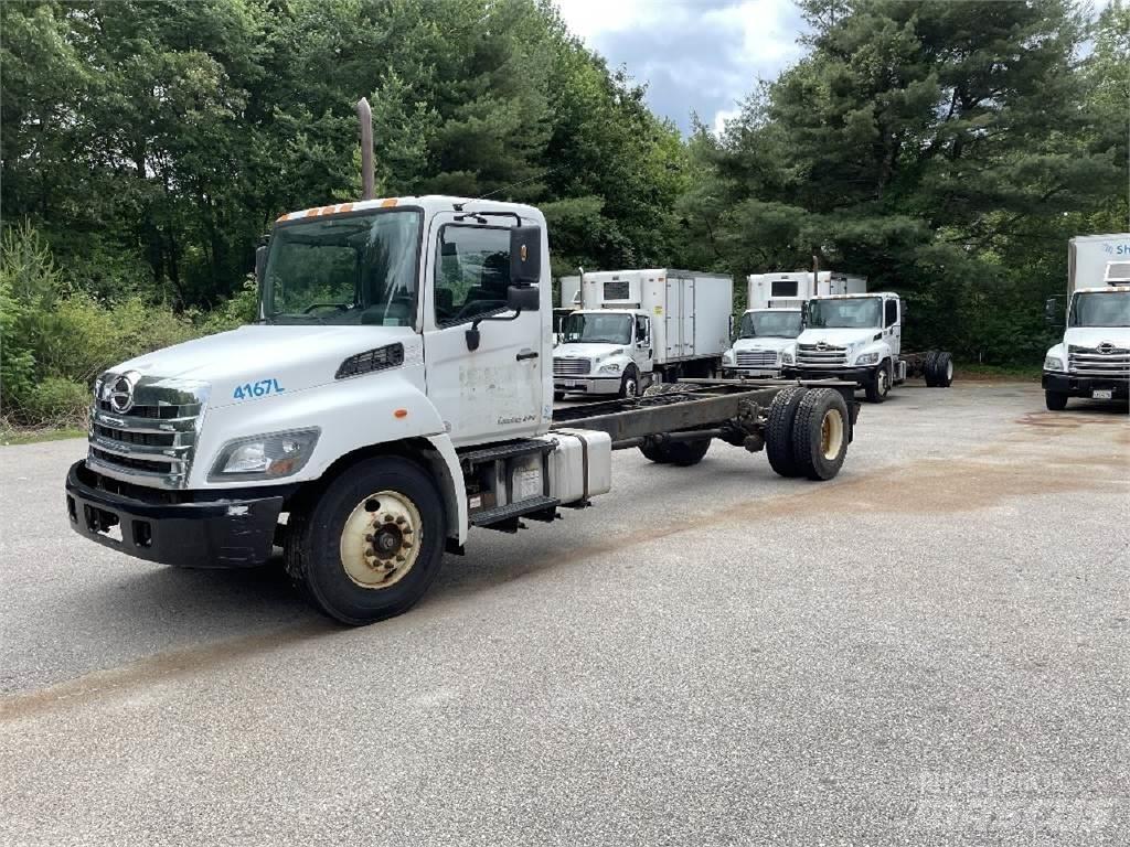 Hino 338 Chassier