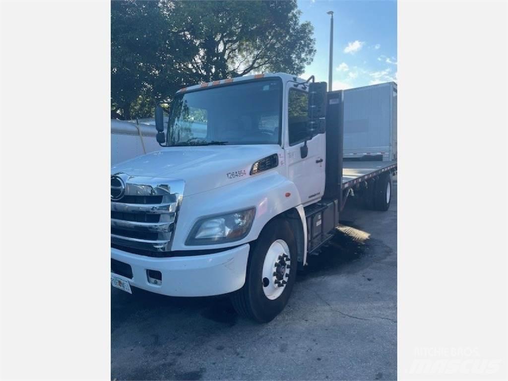 Hino 338 Flakbilar