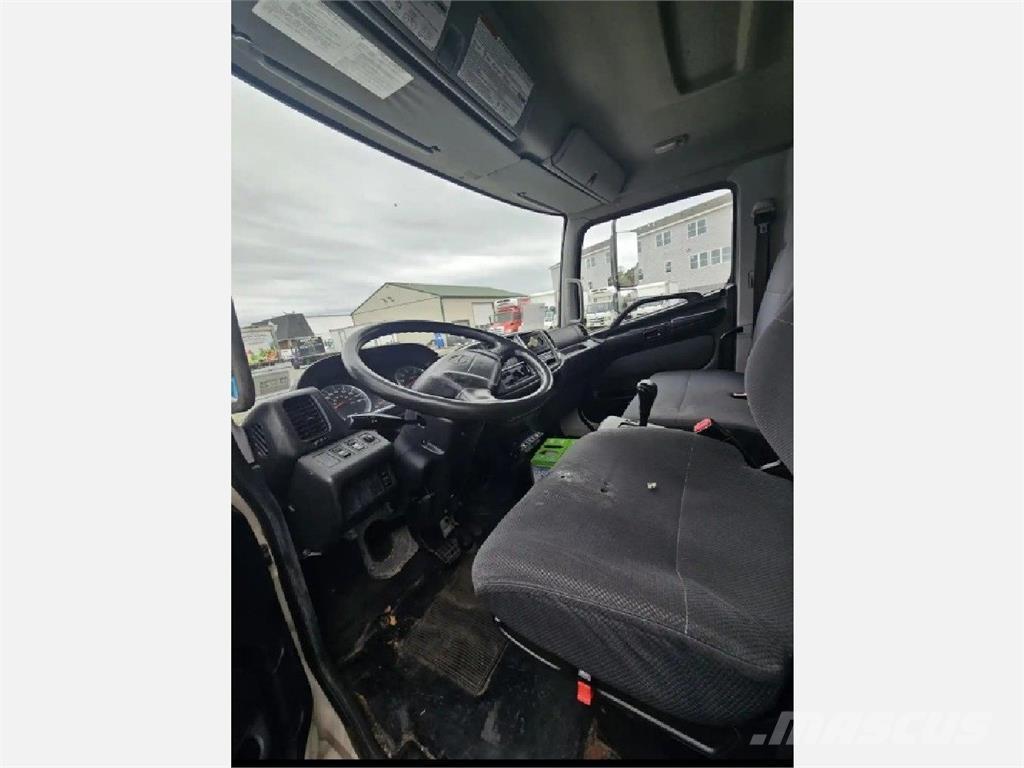 Hino 338 Skåpbilar Kyl/Frys/Värme