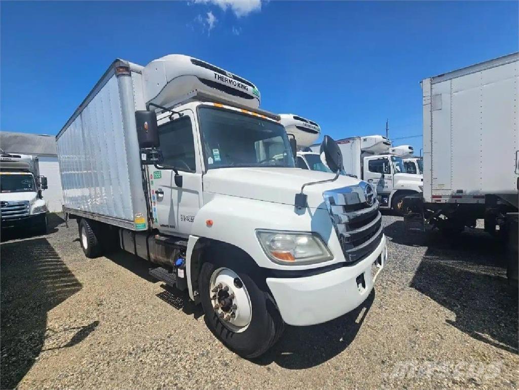 Hino 338 Skåpbilar Kyl/Frys/Värme