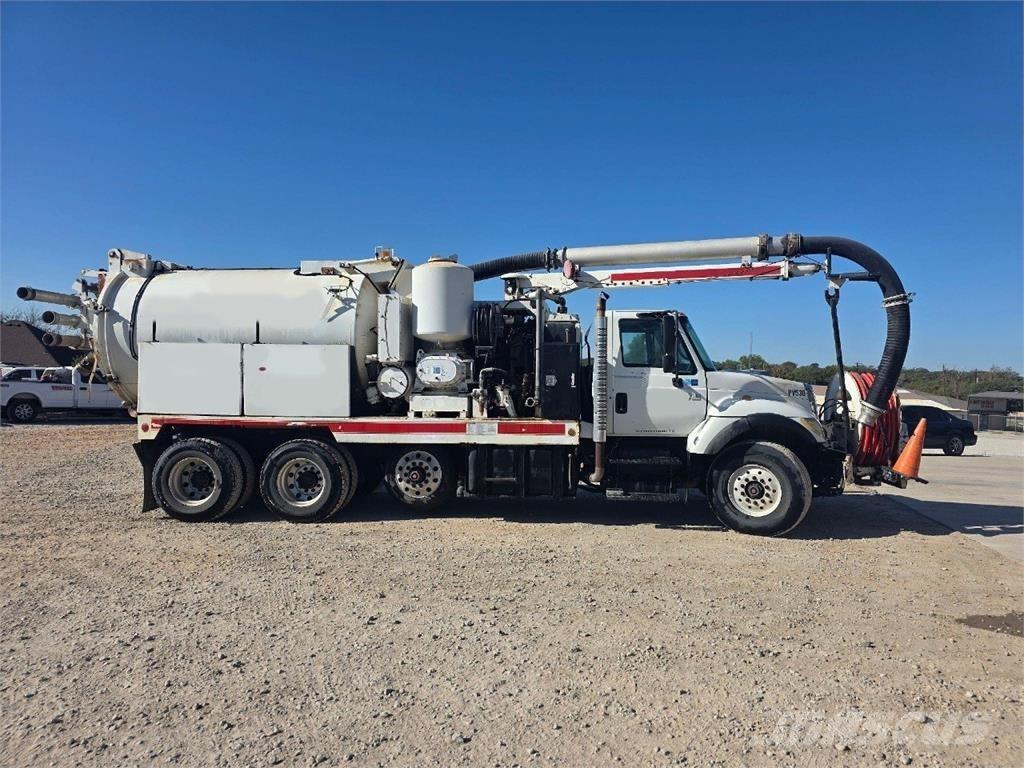 International 4400 Övriga bilar