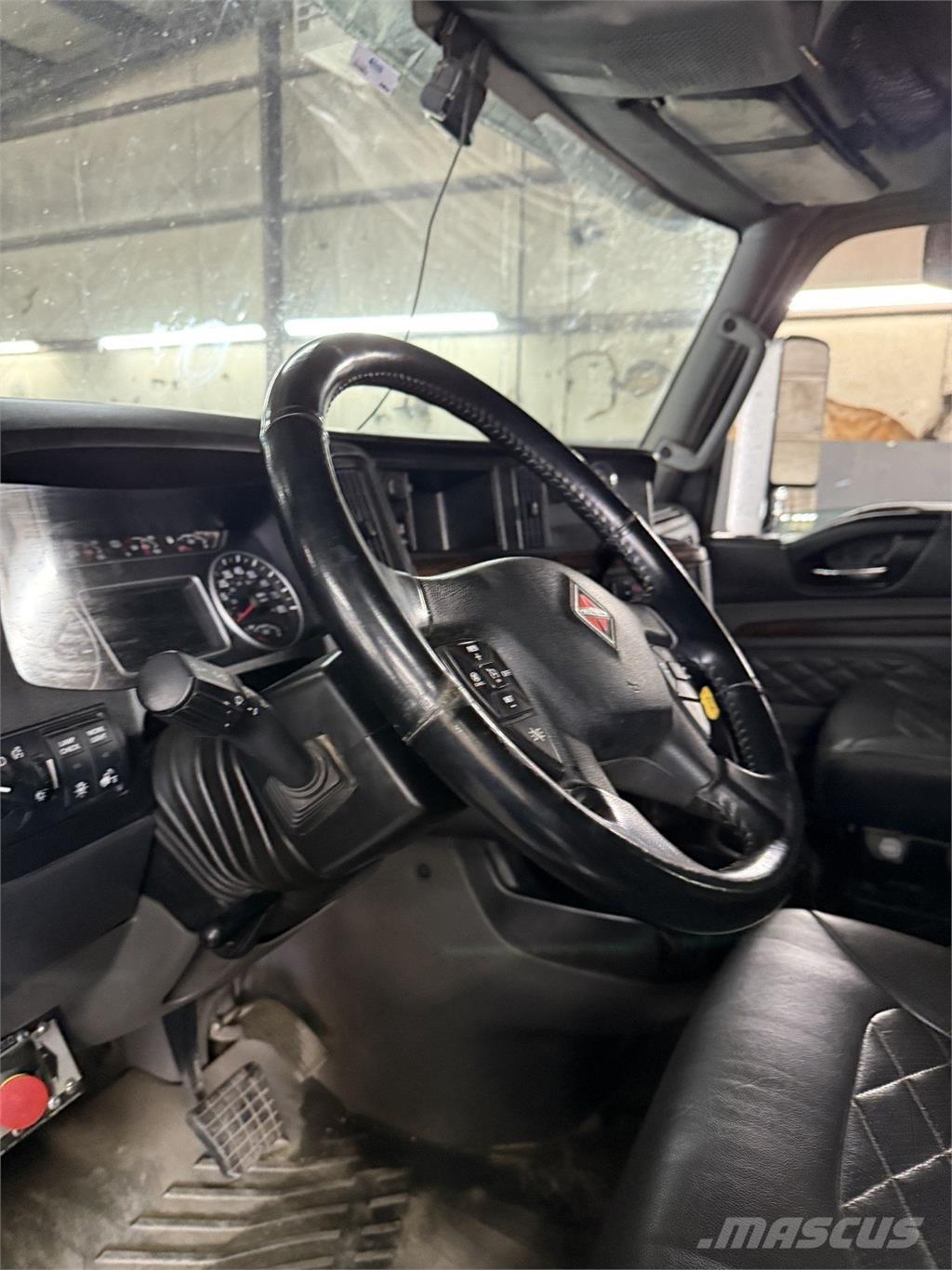 International HX620 Dragbilar