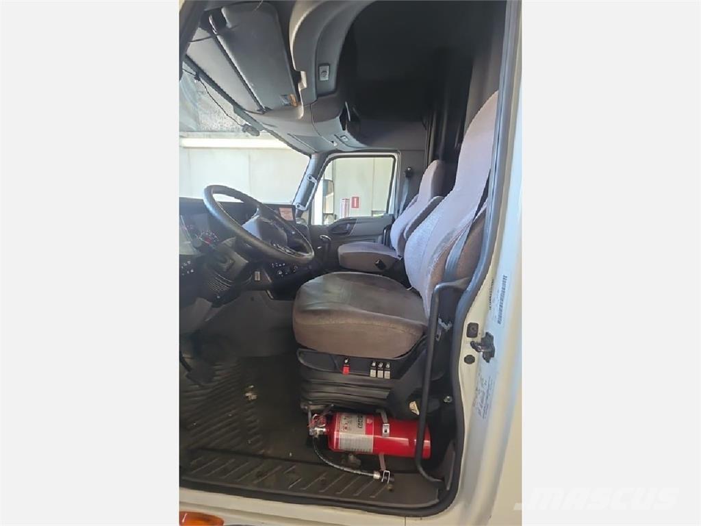 International LT Dragbilar