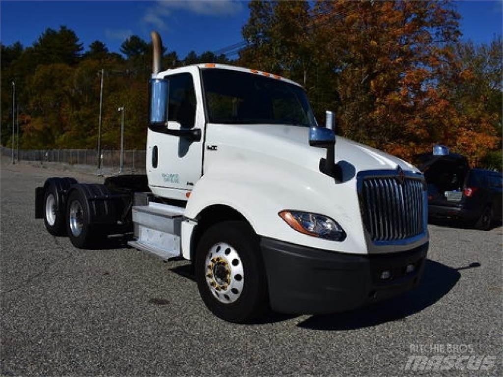 International LT625 Dragbilar