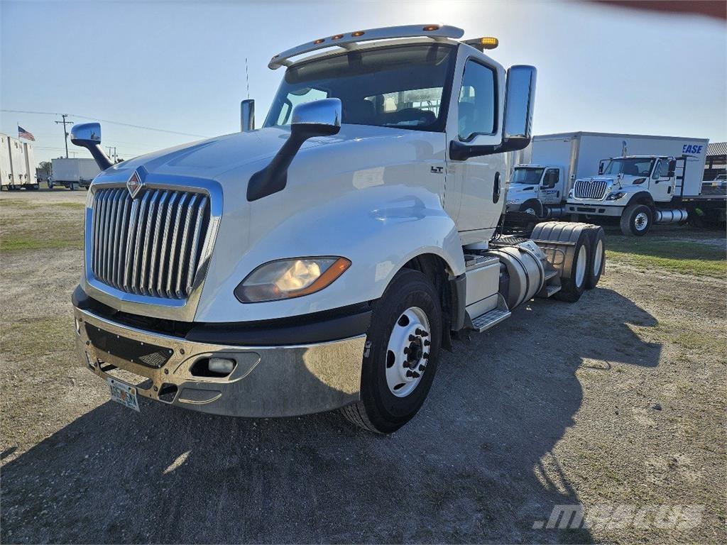 International LT625 Dragbilar