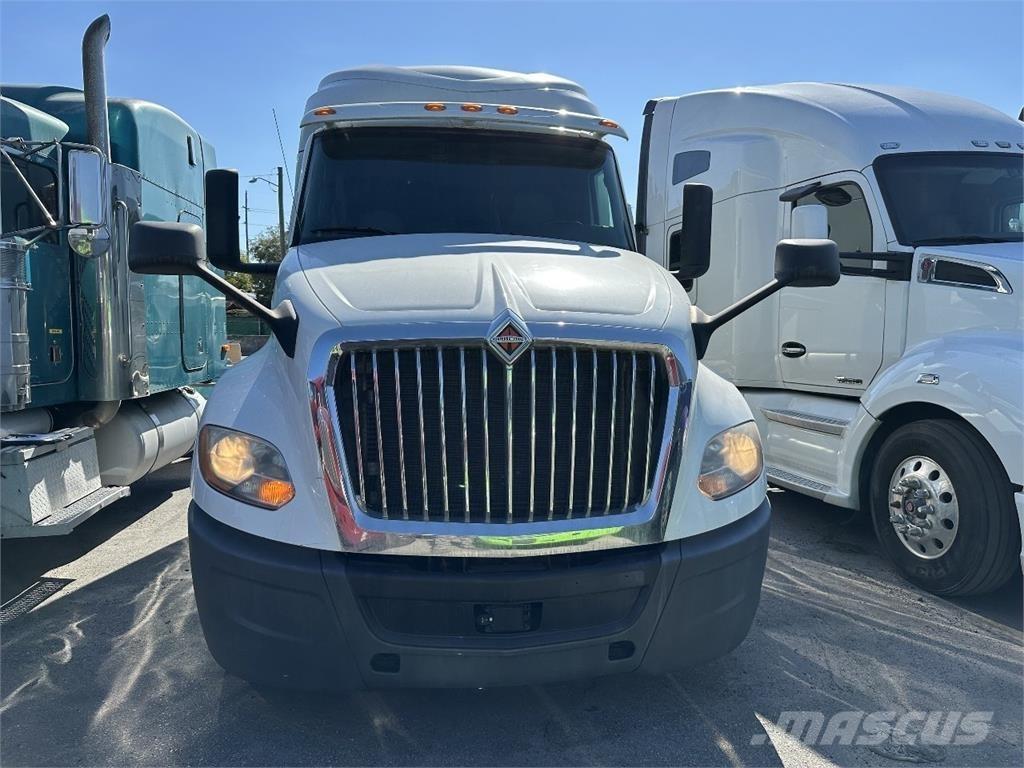 International LT625 Dragbilar