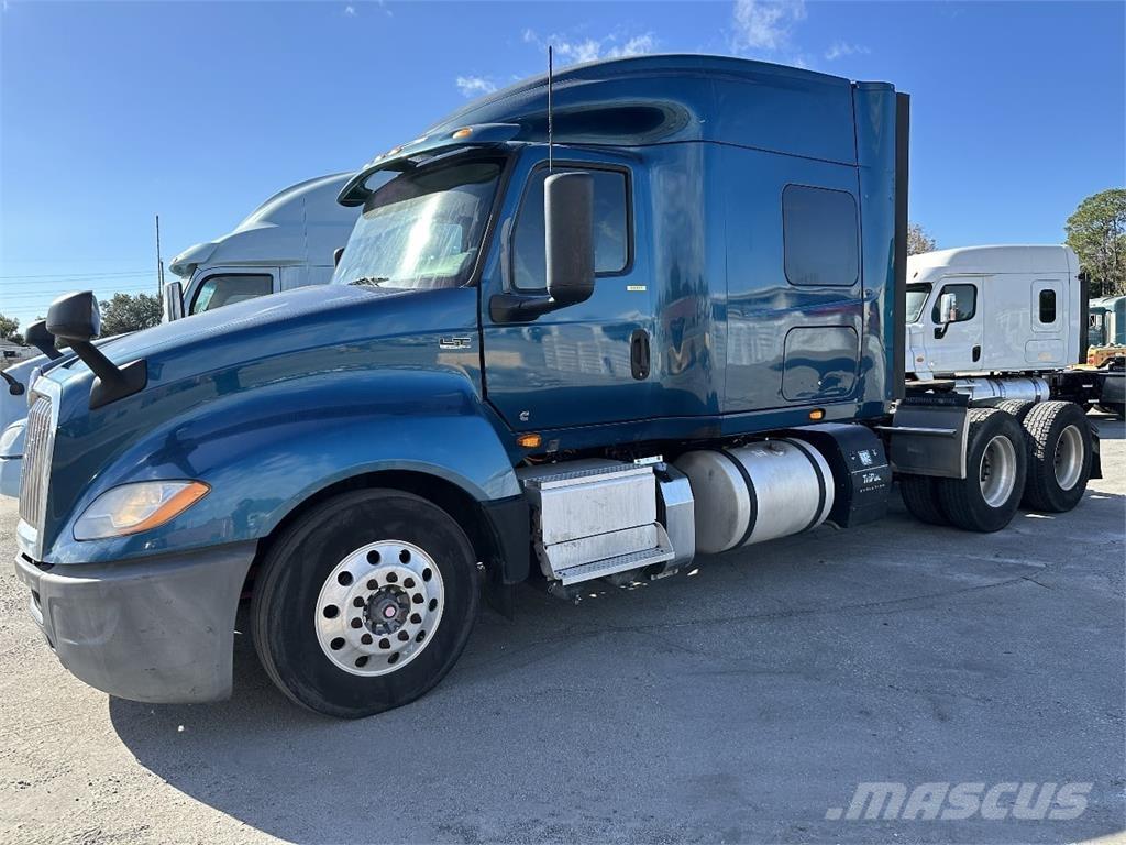 International LT625 Dragbilar