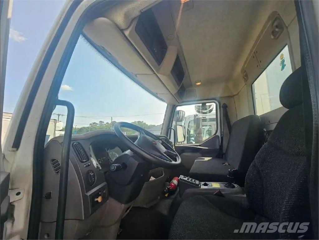 Kenworth K370 Skåpbilar