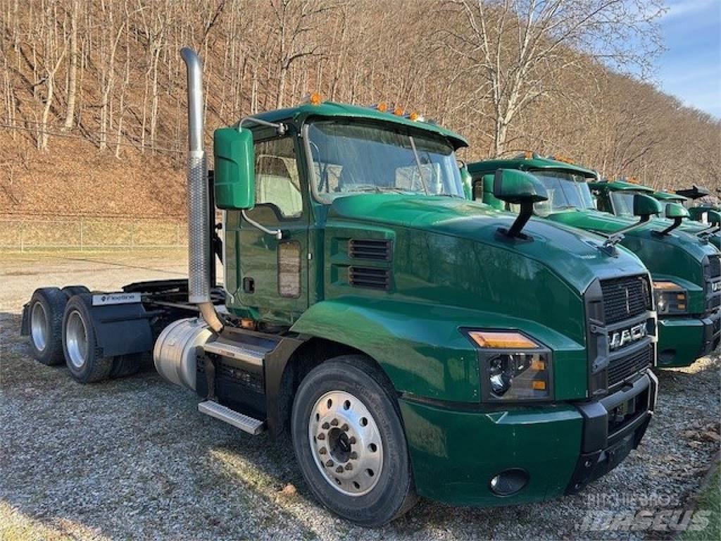 Mack AN64T Dragbilar