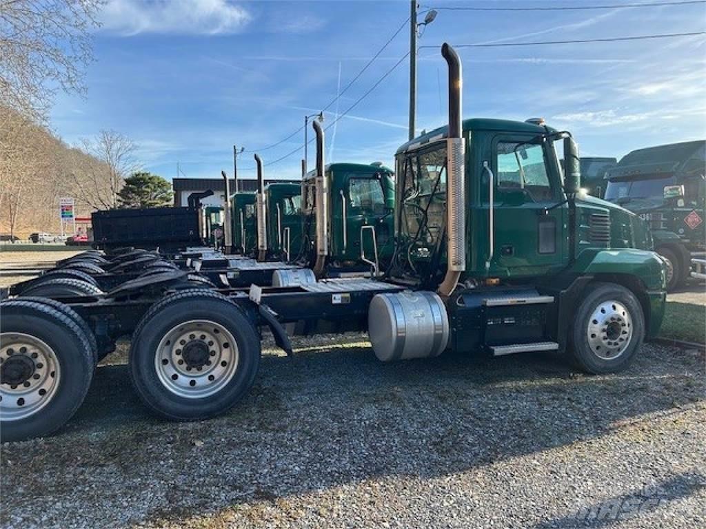 Mack AN64T Dragbilar