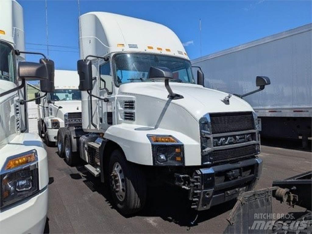 Mack AN64T Dragbilar