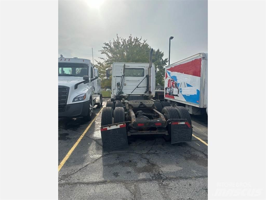 Volvo VNL300 Dragbilar