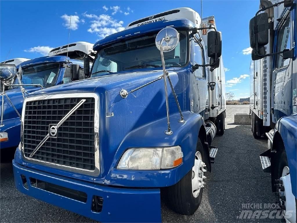 Volvo VNM64T200 Skåpbilar Kyl/Frys/Värme