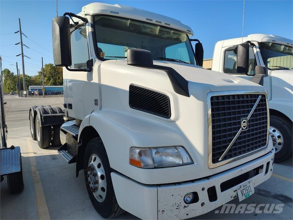 Volvo VNM64T200 Dragbilar