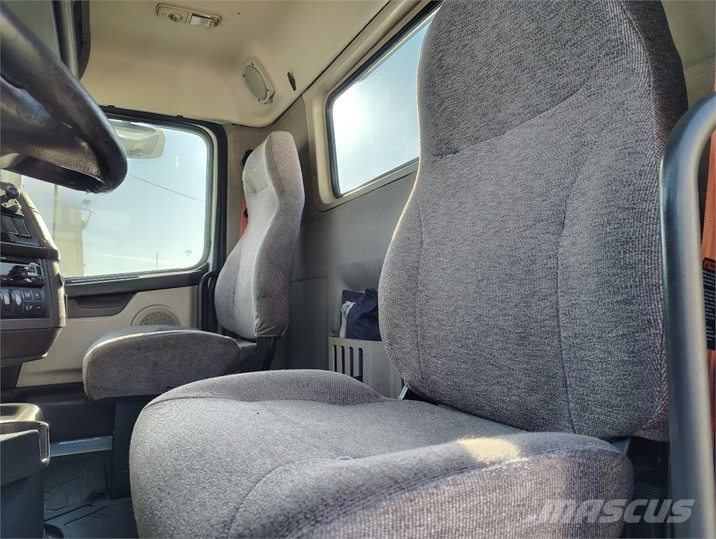 Volvo VNM64T200 Dragbilar