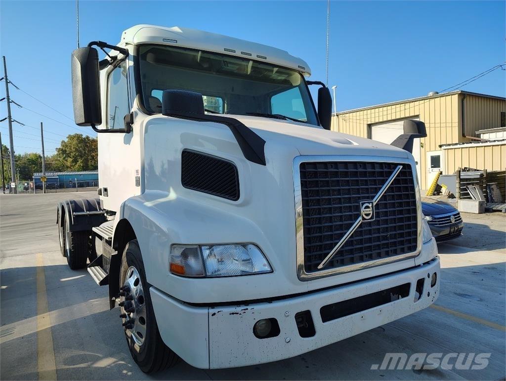 Volvo VNM64T200 Dragbilar