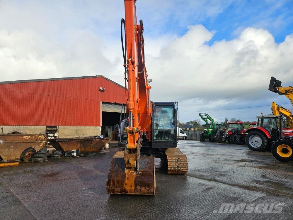 Hitachi ZX135 Bandgrävare