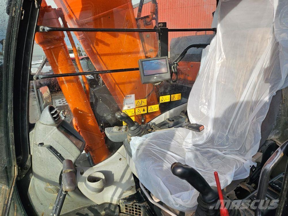 Hitachi ZX135 Bandgrävare