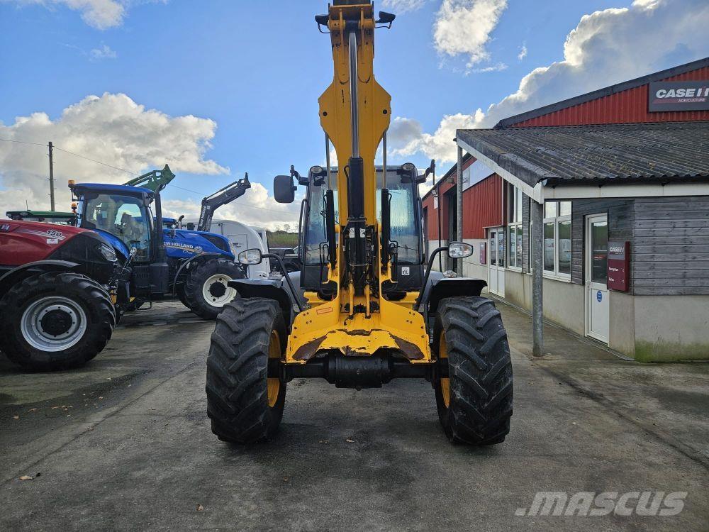 JCB TM320S Teleskoplastare