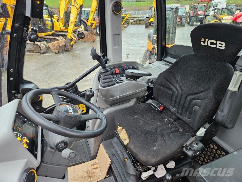 JCB TM320S Teleskoplastare