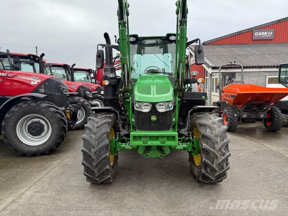 John Deere 6120M Traktorer