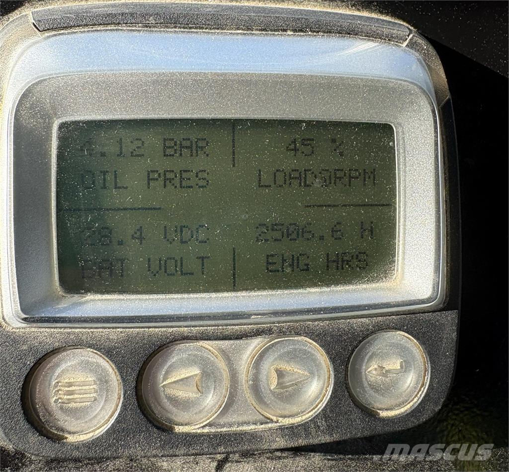  ART 240 ART 240 Pneumatiska Hjulvältar