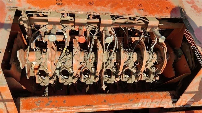 Hesston 4900 Fyrkantspressar