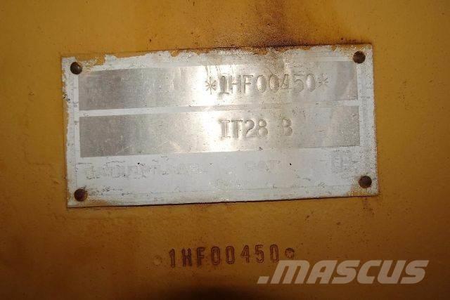 CAT IT28B Hjullastare