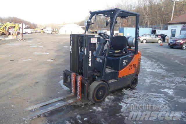 Doosan GC25P-5 Övriga motviktstruckar