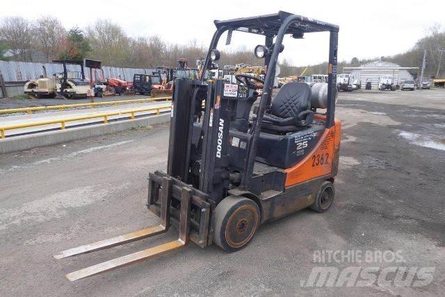 Doosan GC25P-5 Övriga motviktstruckar