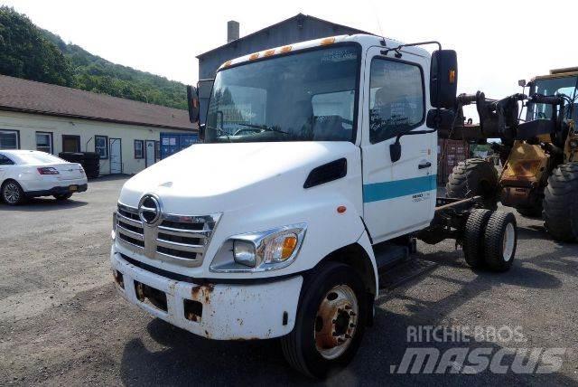 Hino NB165 Chassier