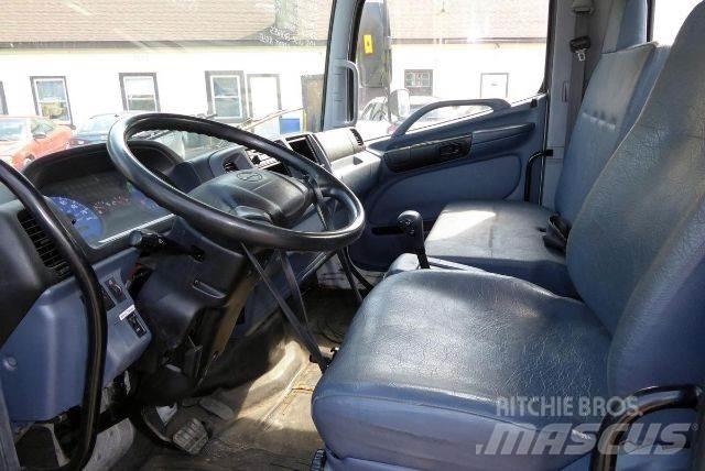 Hino NB165 Chassier