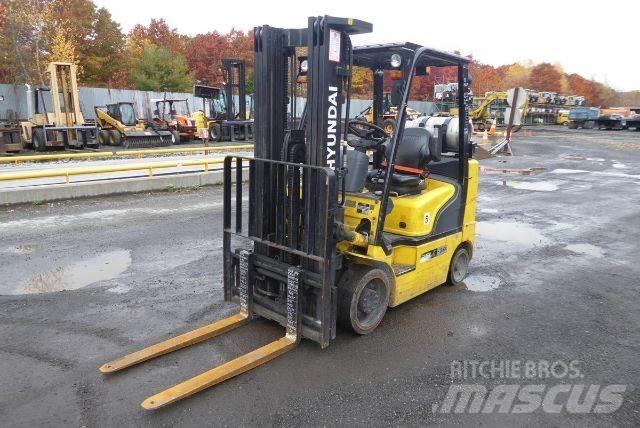 Hyundai 25LC-7A Övriga motviktstruckar