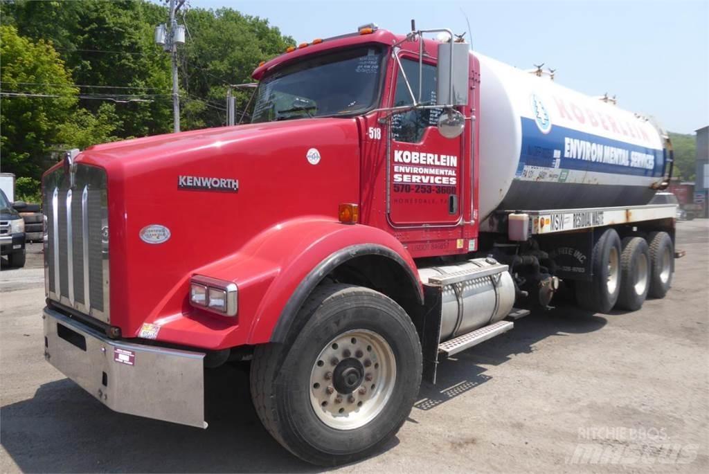 Kenworth T800 Slamsugningsbil
