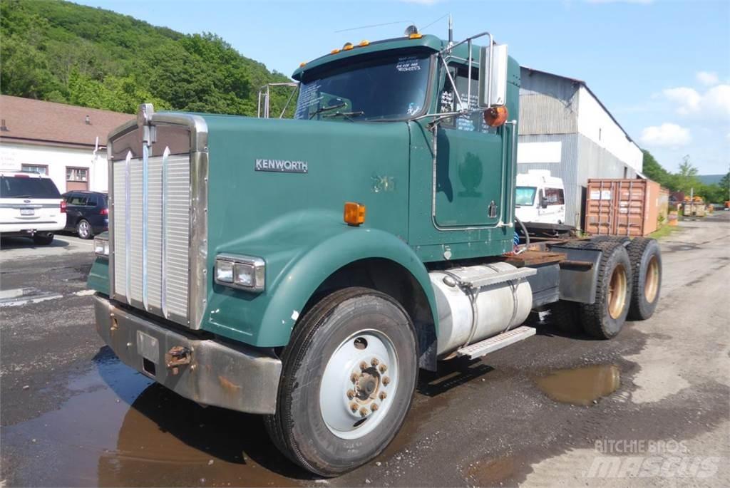 Kenworth W900B Chassier
