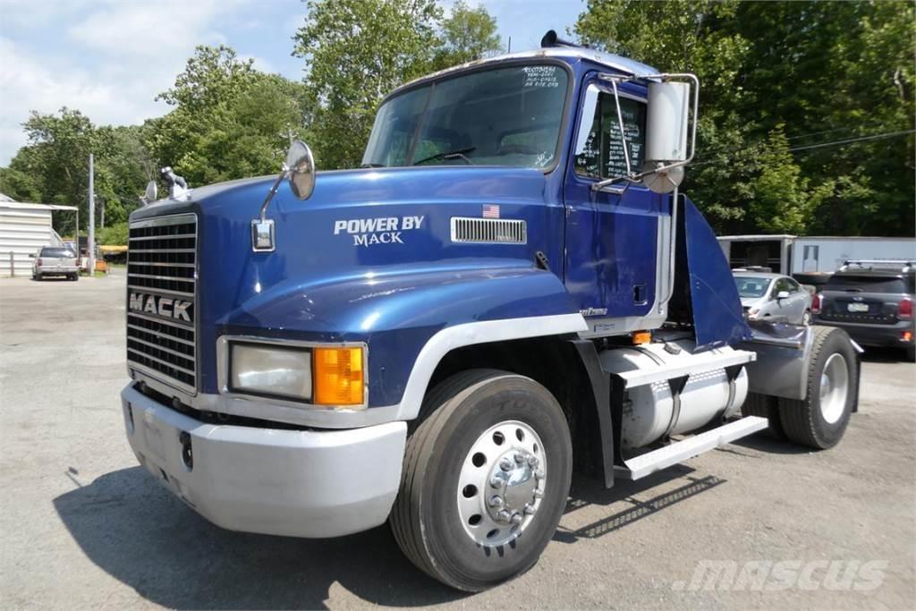 Mack CH612 Chassier