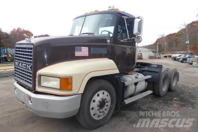 Mack CH613 Chassier