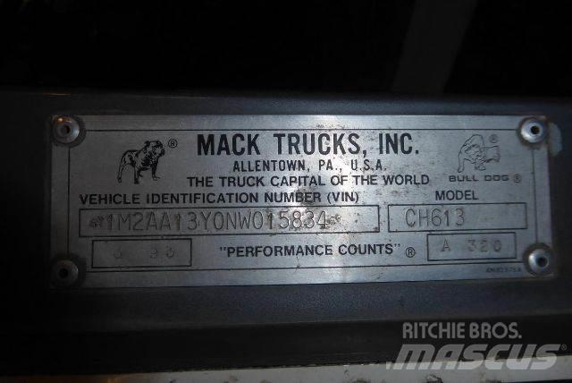 Mack CH613 Chassier